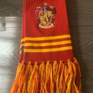 Harry Potter Red and Gold Scarf Universal Studios